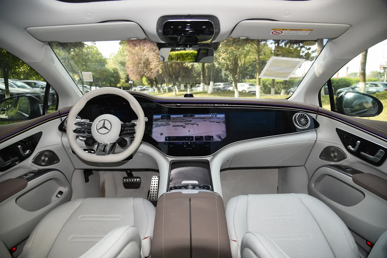 Mercedes EQS AMG 2023