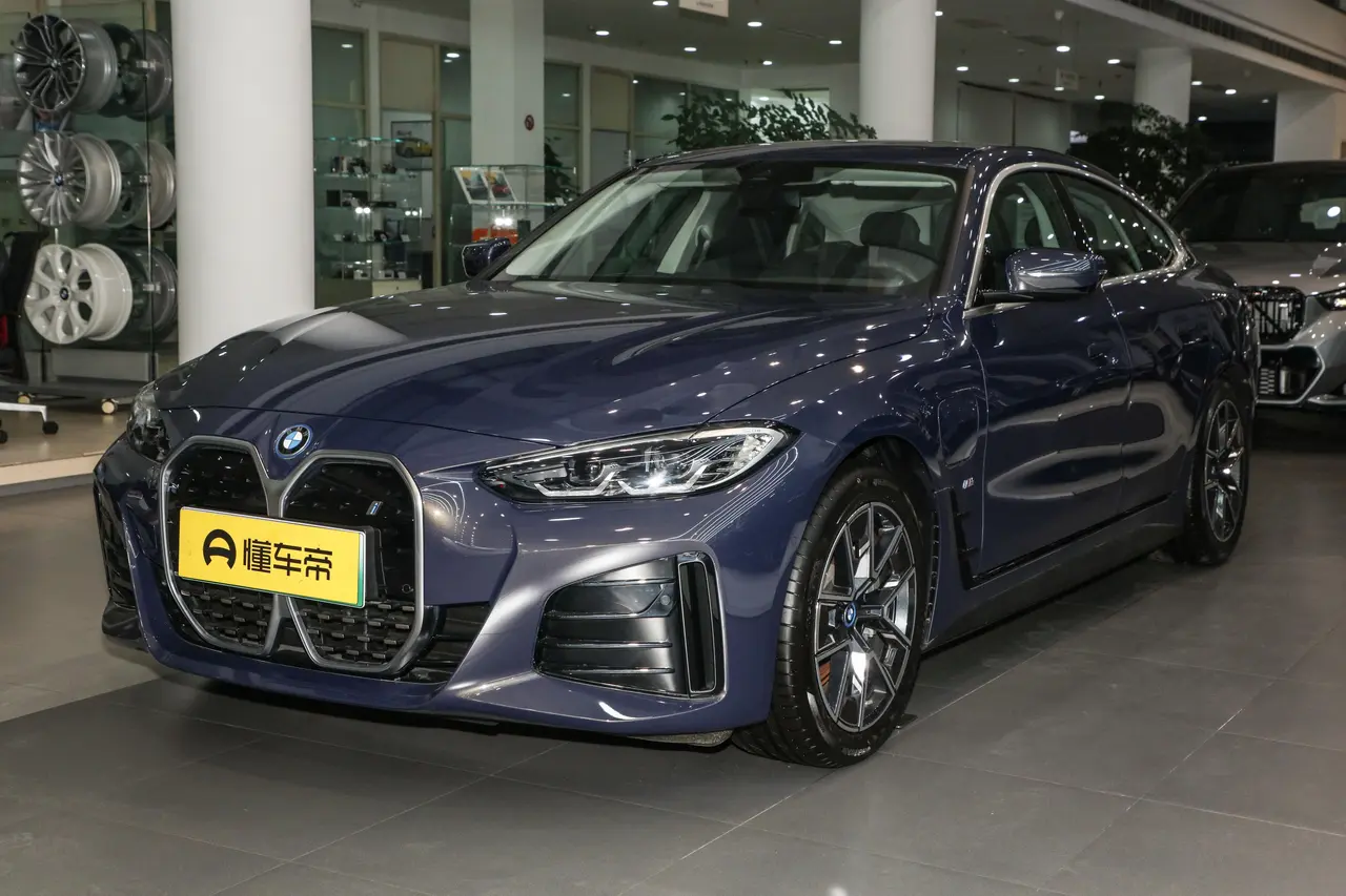 BMW i4 2023