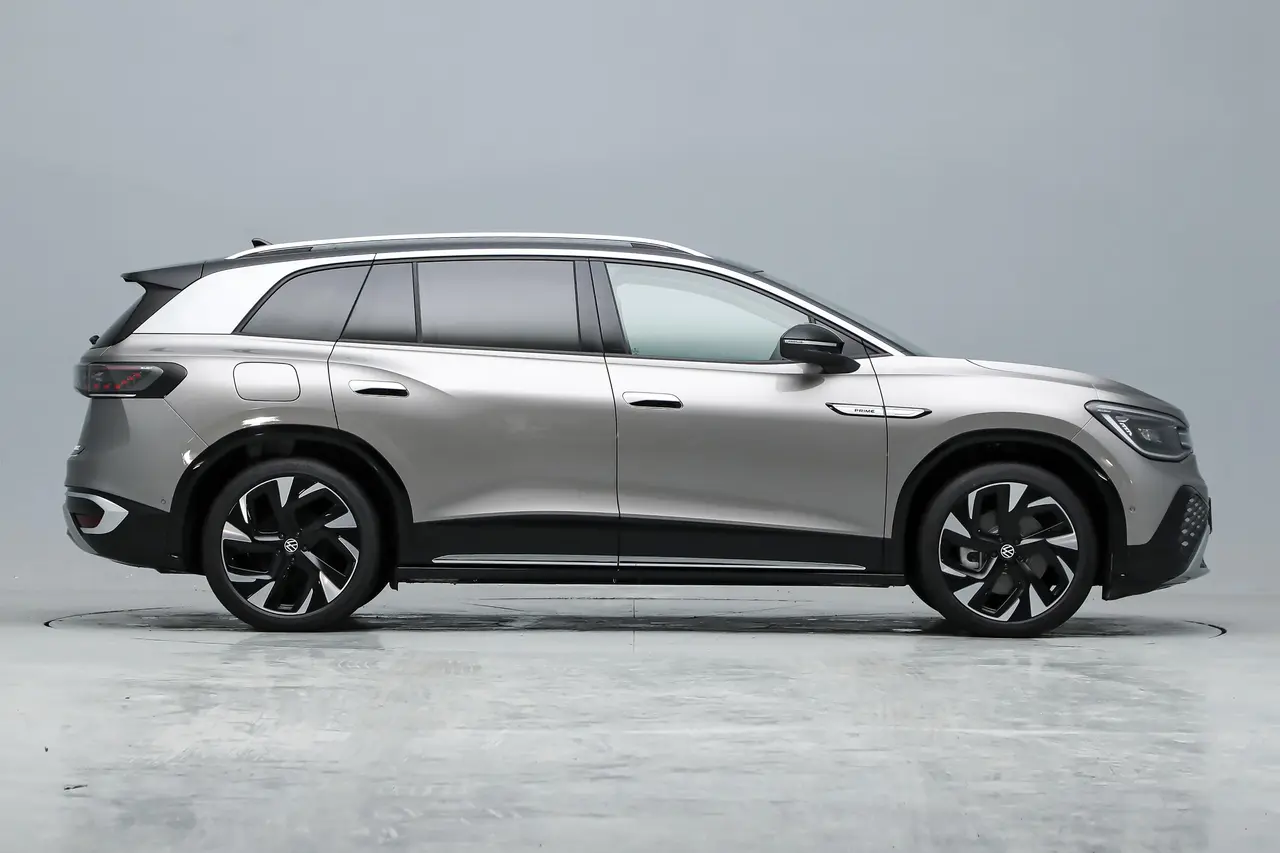 Volkswagen ID.6 Crozz 2024