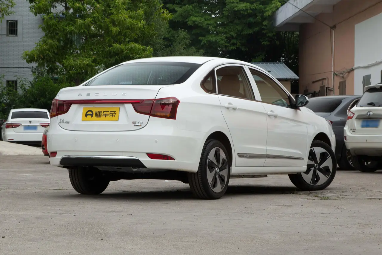Dongfeng Aeolus E70 2023