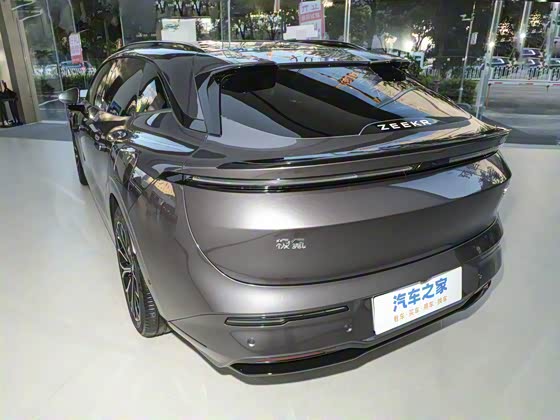 Zeekr 007GT 2025
