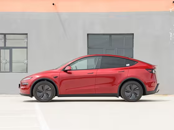 Tesla Model Y 2025