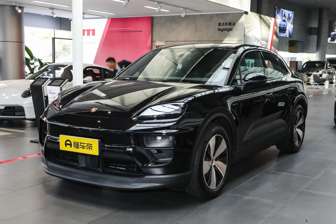 Porsche Macan EV 2024