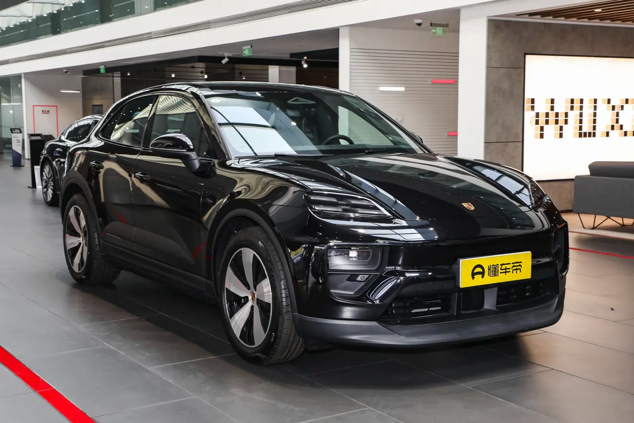 Porsche Macan EV 2024
