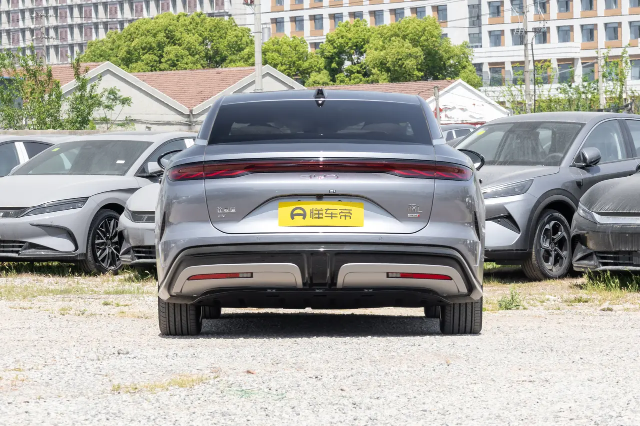 BYD Han L EV 2025