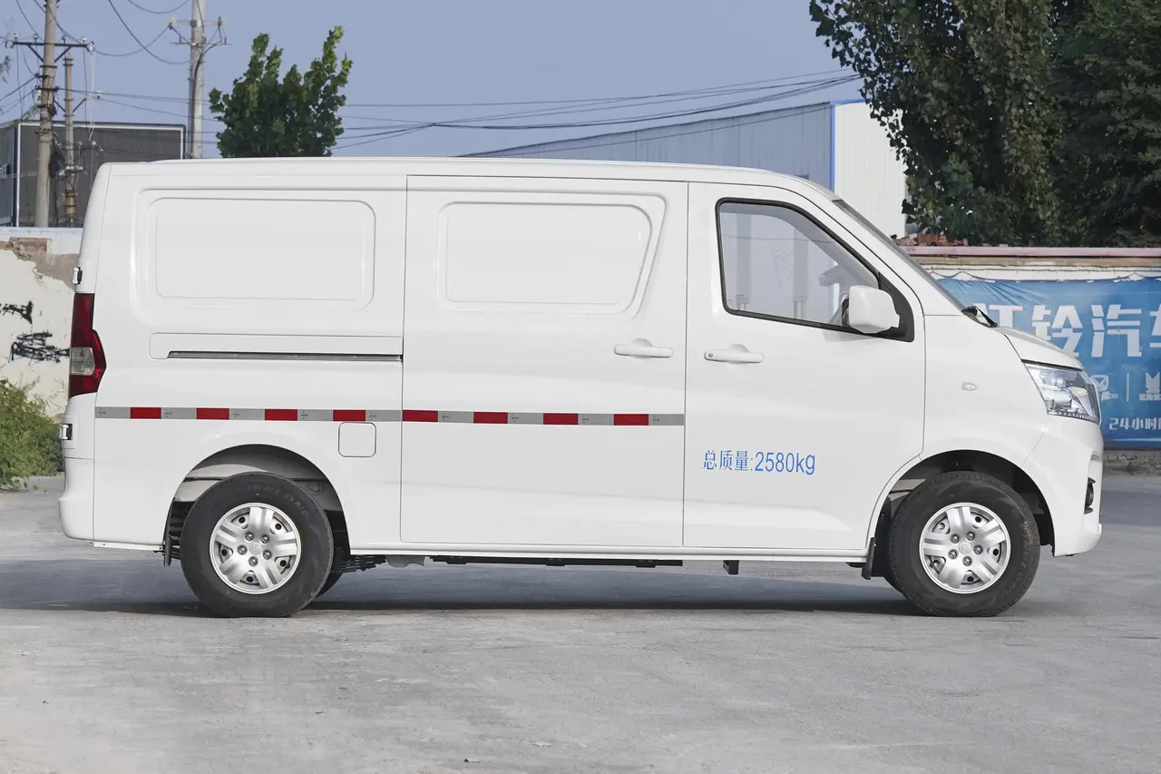 Changan Kaicheng Ruixing EM60 2023