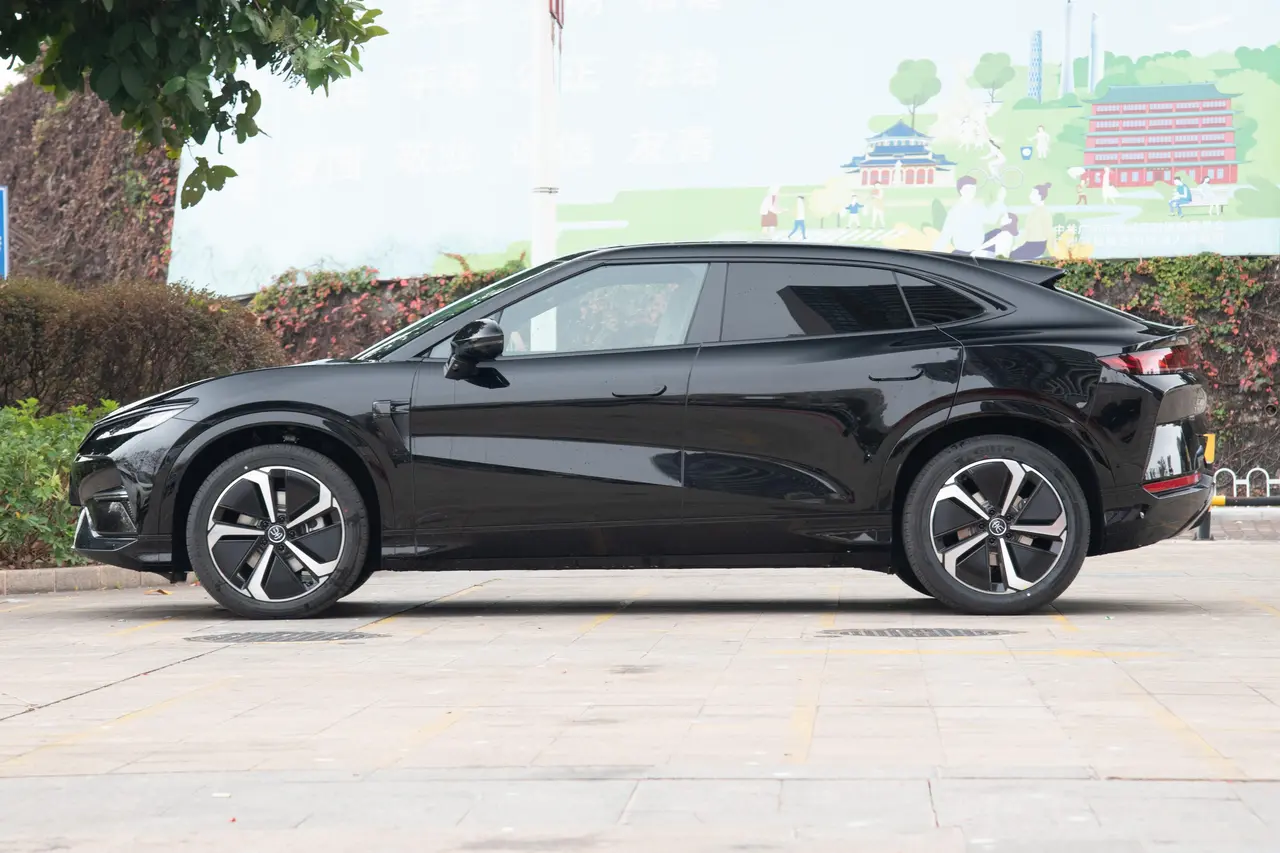 BYD Song L 2024