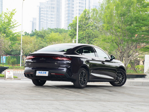 BYD Qin L 2024
