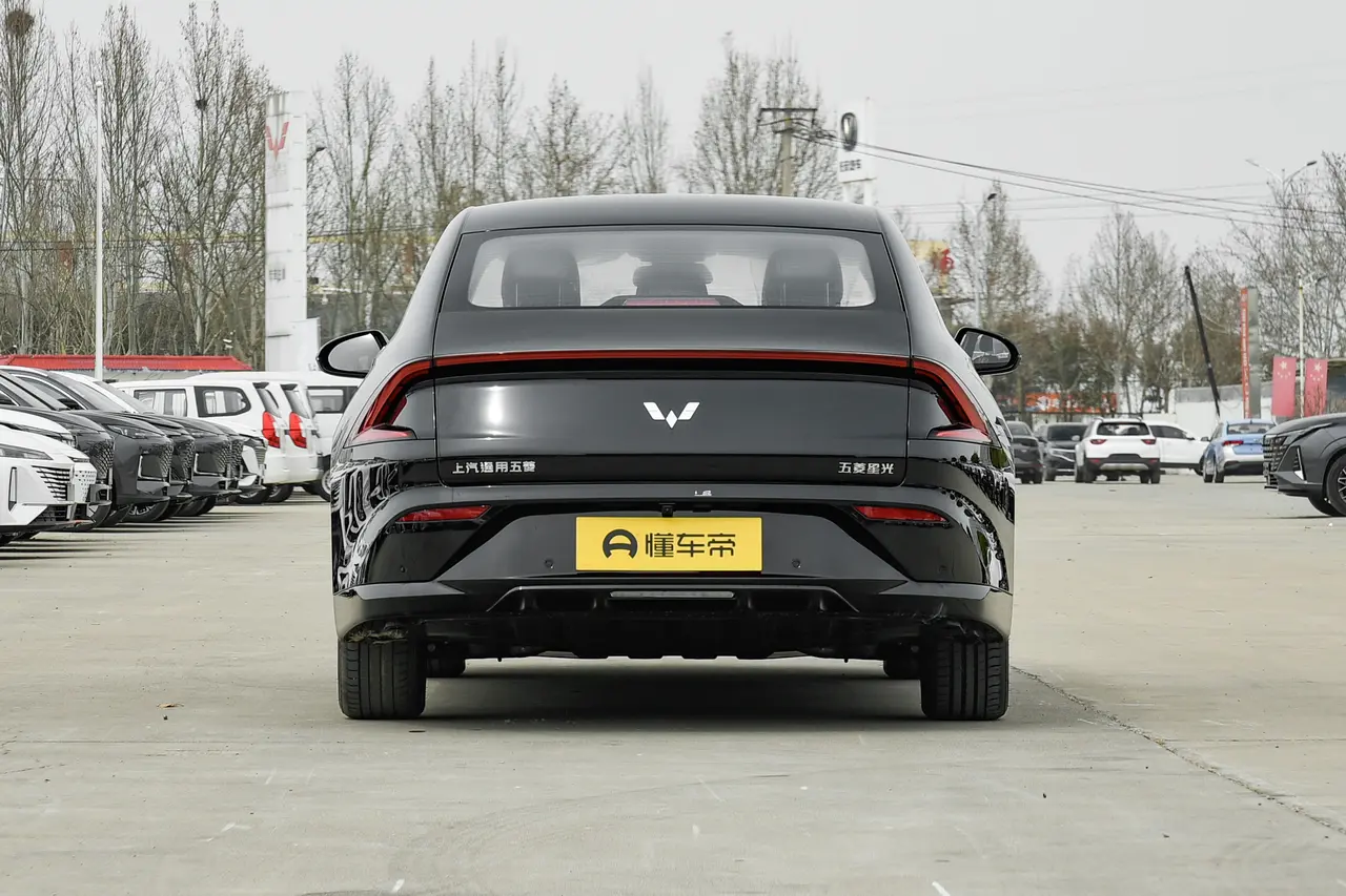 Wuling Starlight EV 2024