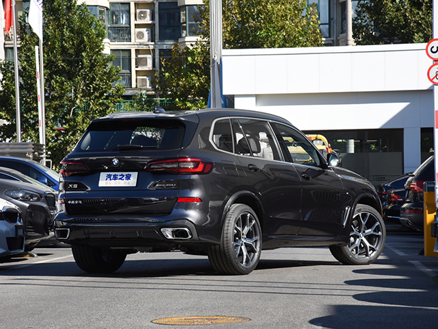 BMW X5 2022
