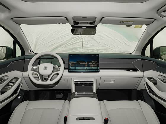 BYD Tang L 2025