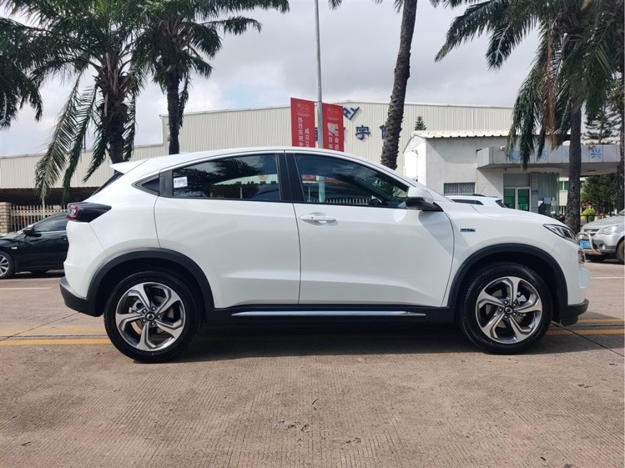 Dongfeng-Honda M-NV 2021