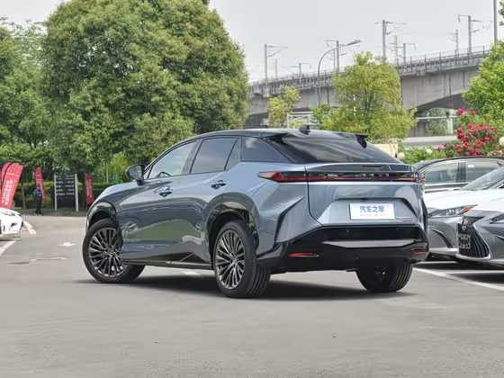Lexus RZ 2023