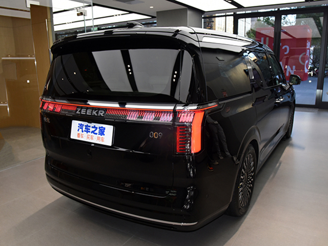 Zeekr 009 2024