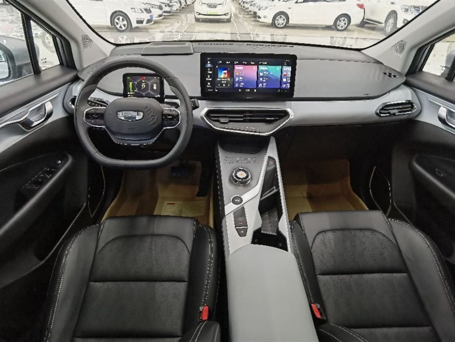 Geely Geometry C 2021