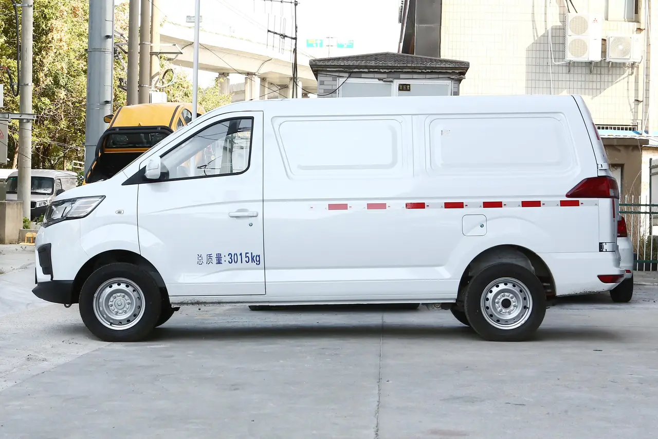 Baic Ruixiang Boten V2 EV 2022