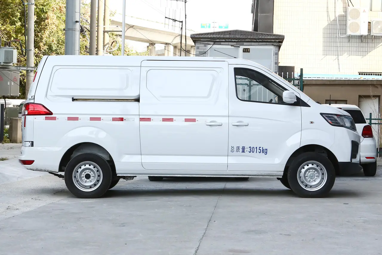 Baic Ruixiang Boten V2 EV 2022