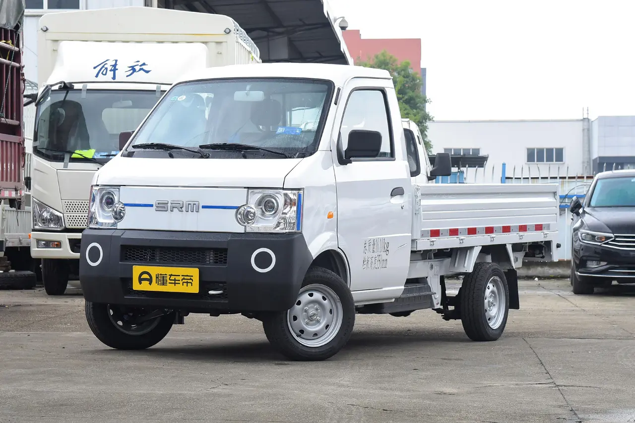 SRM Xinyuan T1L EV 2023