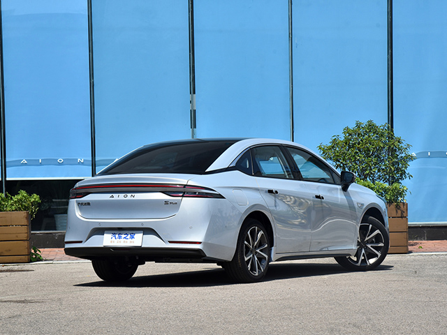 GAC Aion S 2023