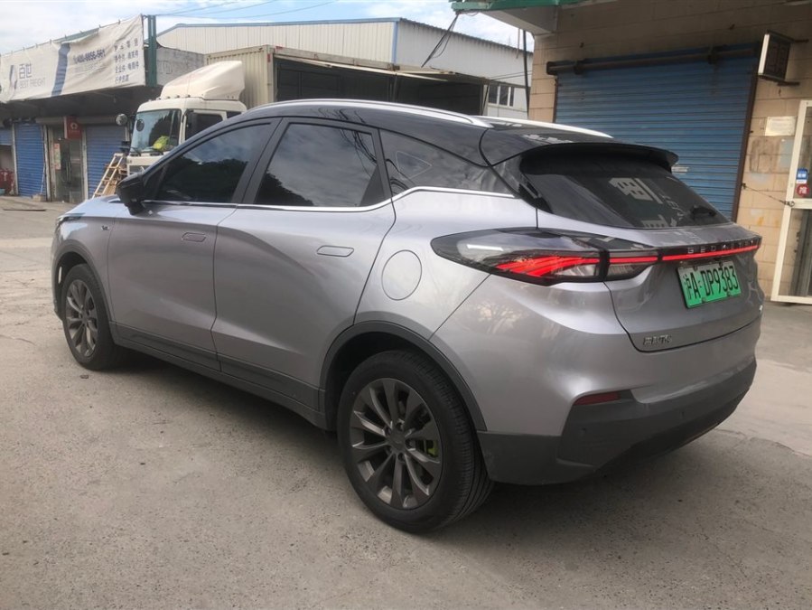 Geely Geometry C 2020