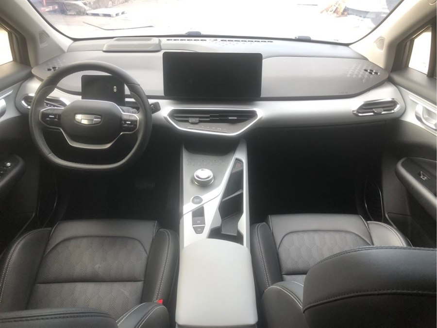 Geely Geometry C 2020