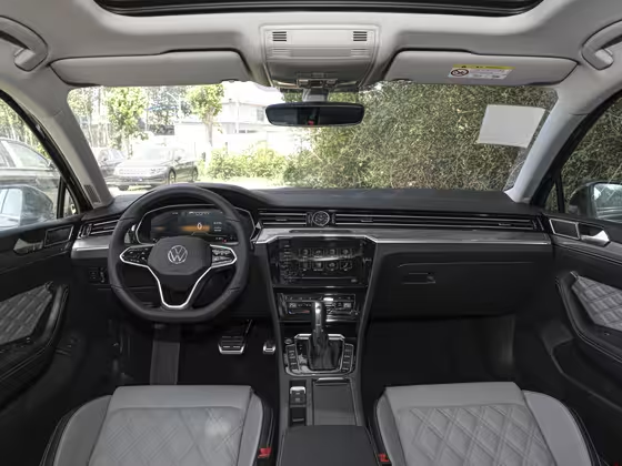 Volkswagen Magotan 2025