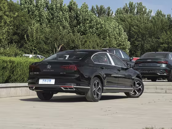 Volkswagen Magotan 2025