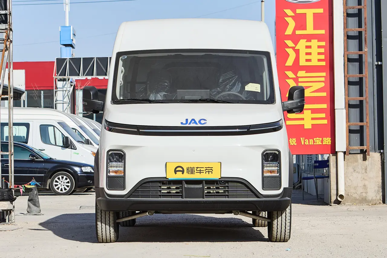 JAC VAN 2024