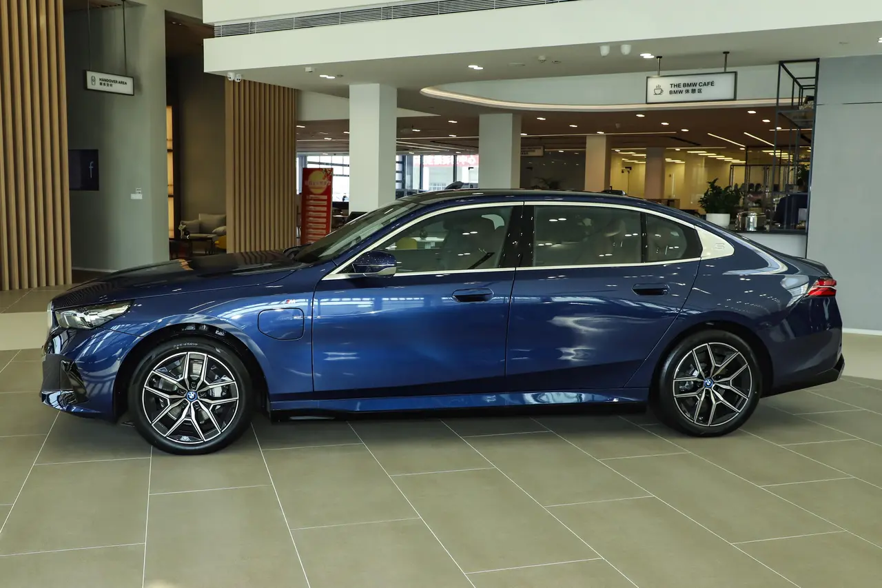 BMW I5 2024