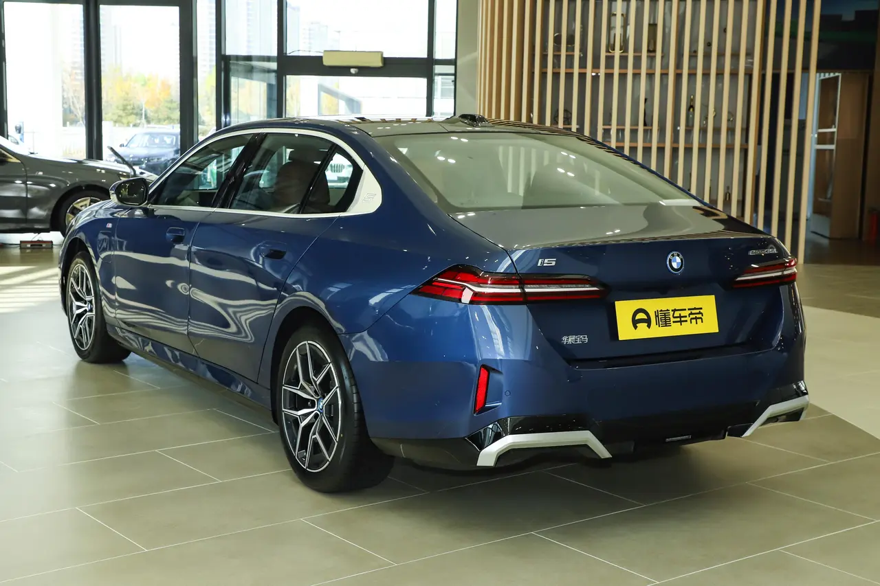 BMW I5 2024
