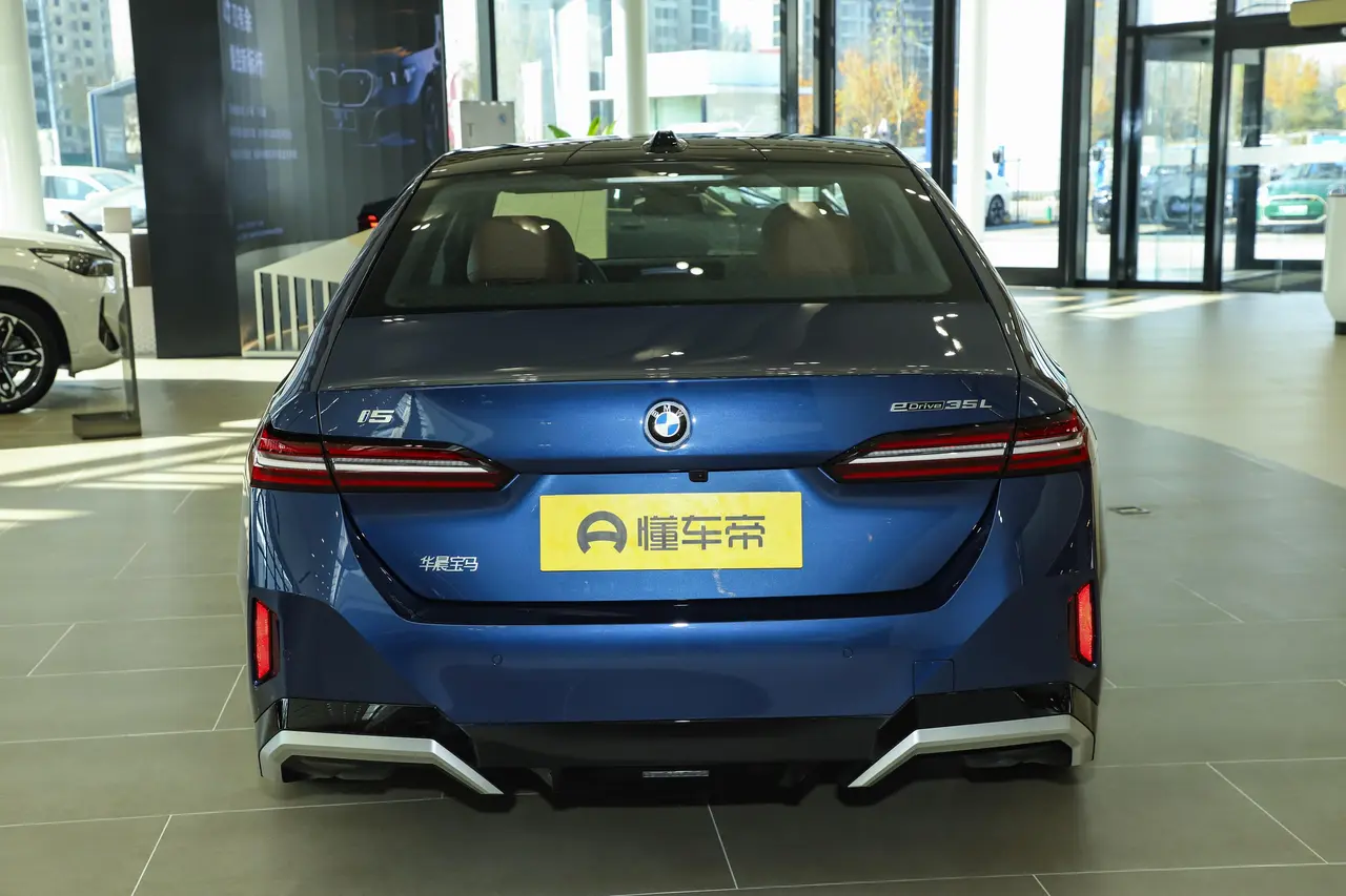 BMW I5 2024