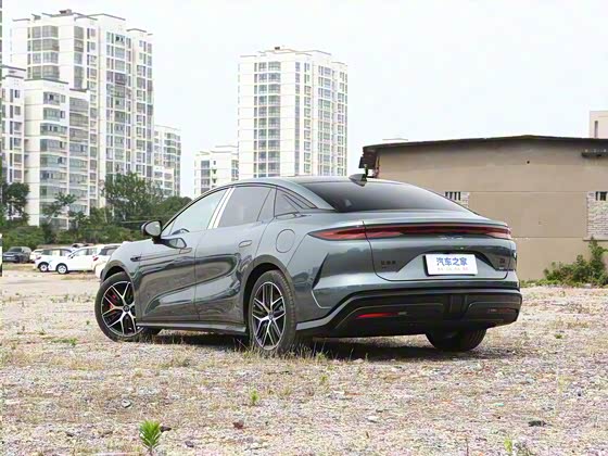 BYD Han L 2025
