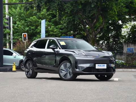 Lynk &amp; Co 08 2024