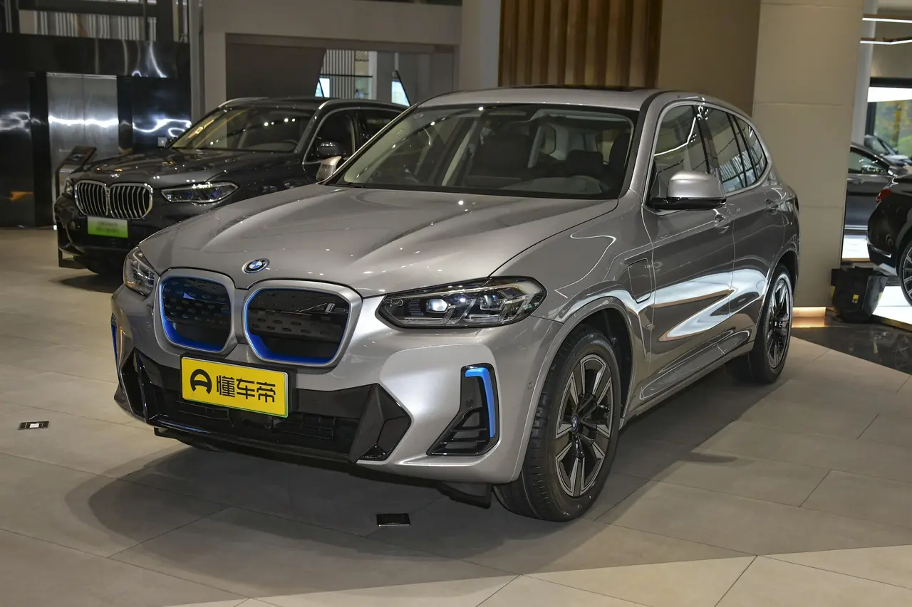 BMW iX 2023