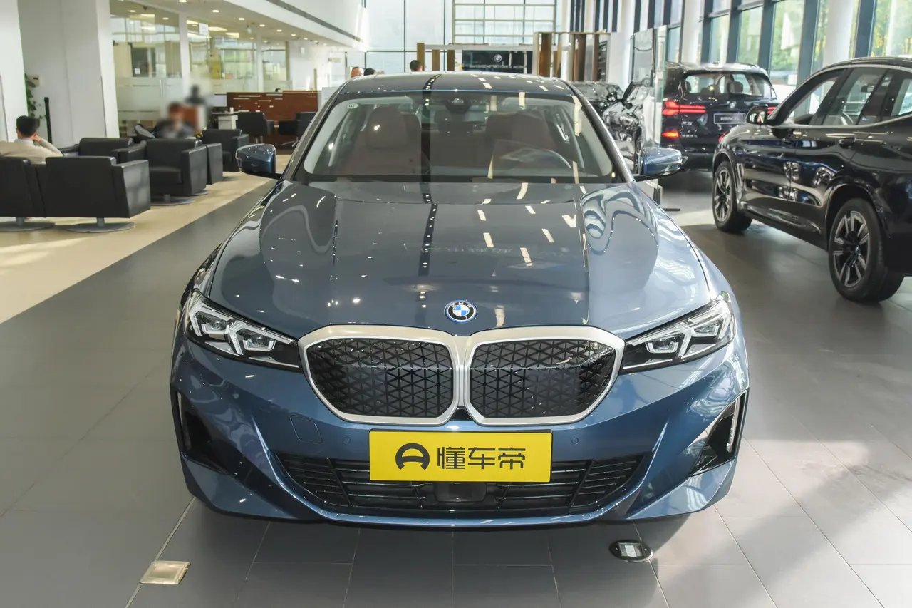 BMW i3 2025