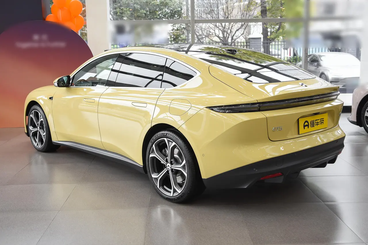 NIO ET5 2024