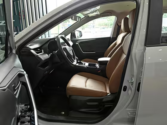 Toyota RAV4 2025