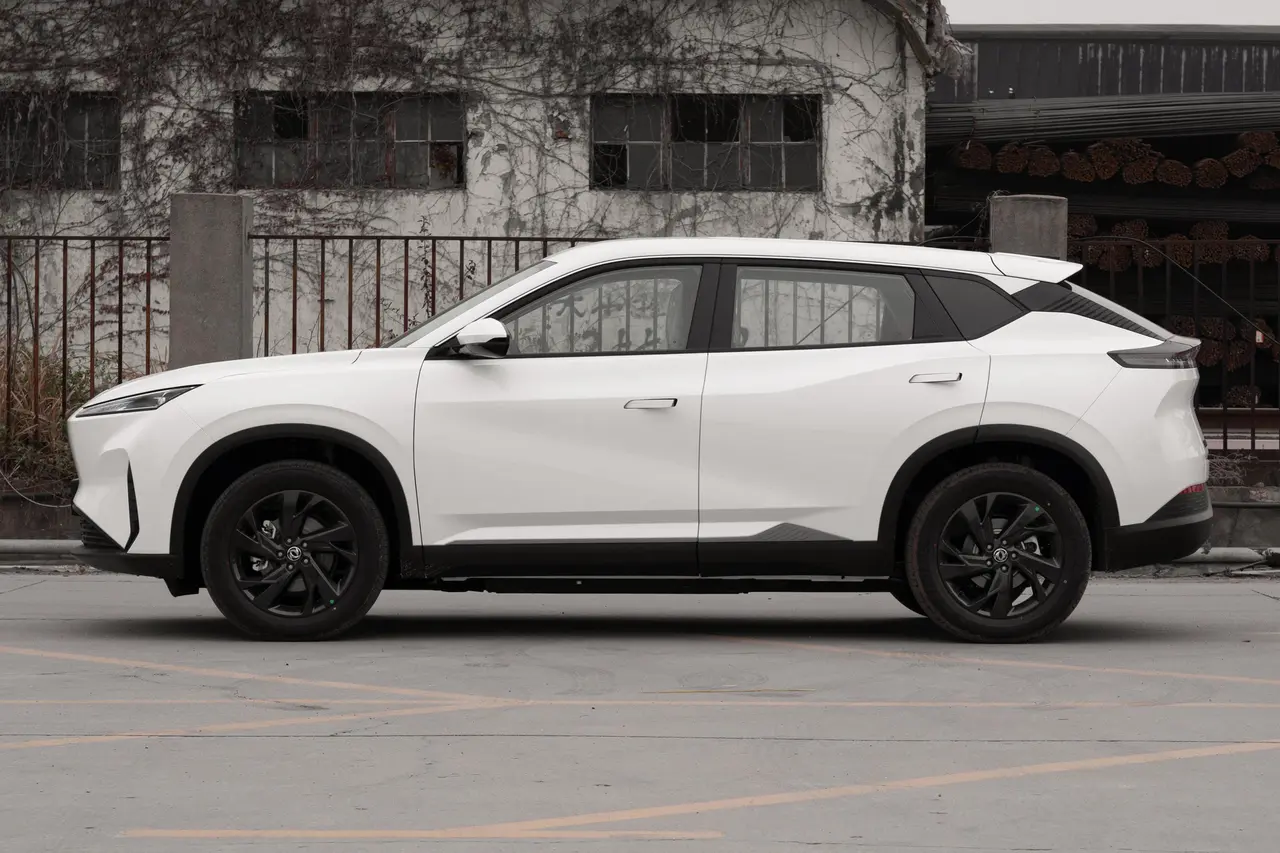 Dongfeng Aeolus Sky EV 2024