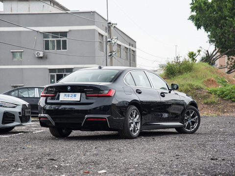 BMW i3 2024
