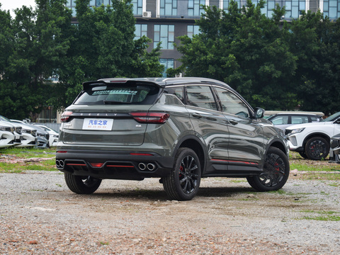 Geely Coolray 2024