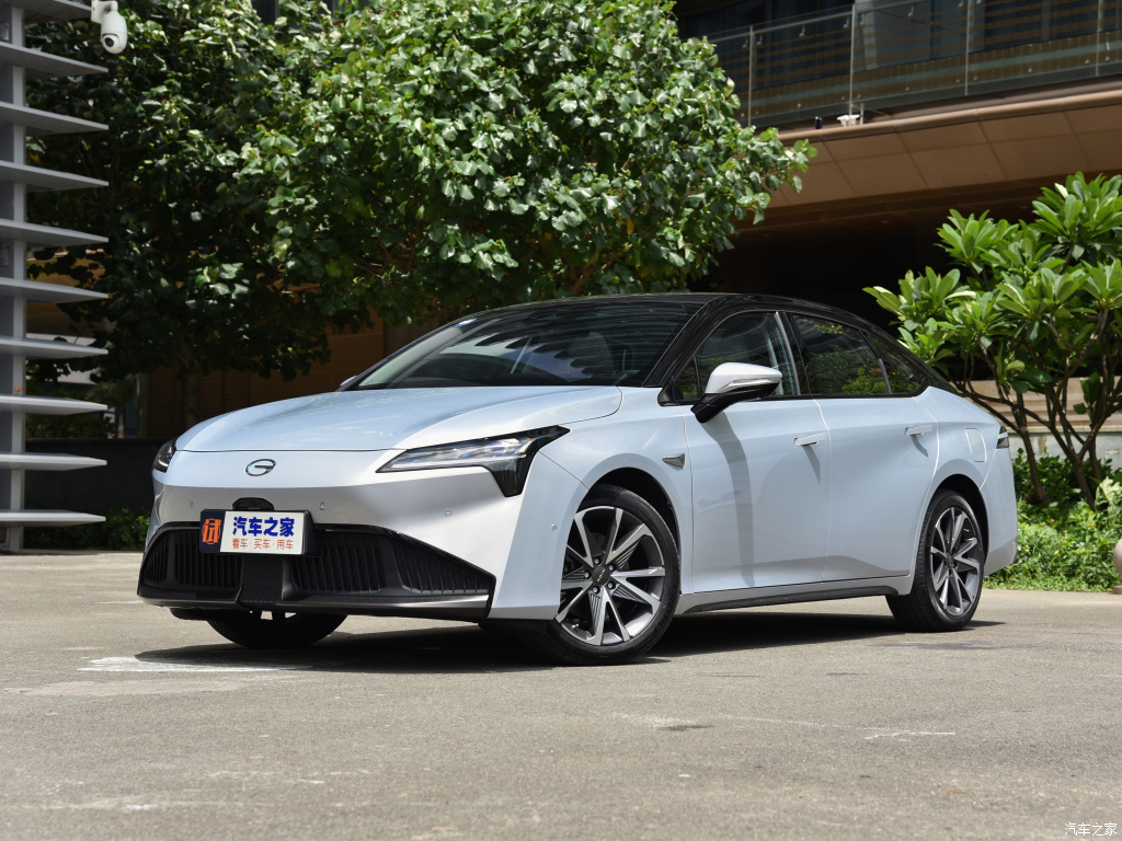 GAC Aion S 2021