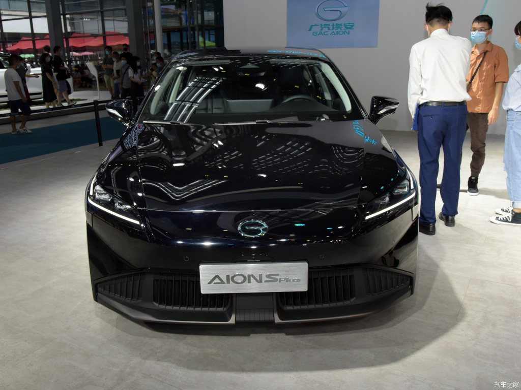 GAC Aion S 2021