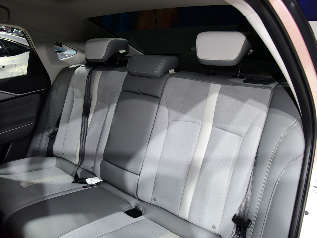 GAC Aion S 2021