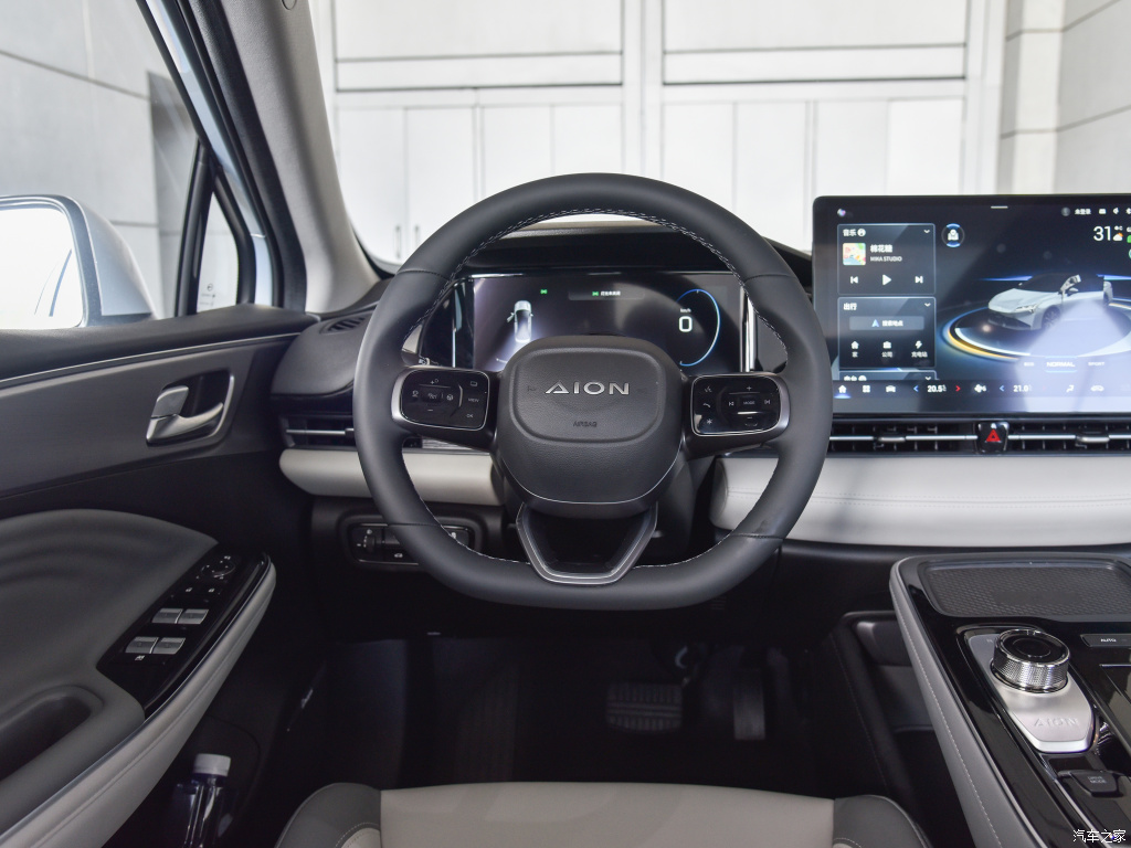 GAC Aion S 2021