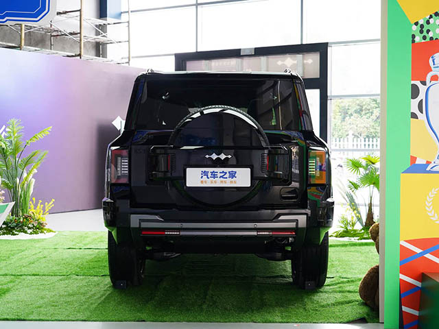 BYD Leopard 8 2025