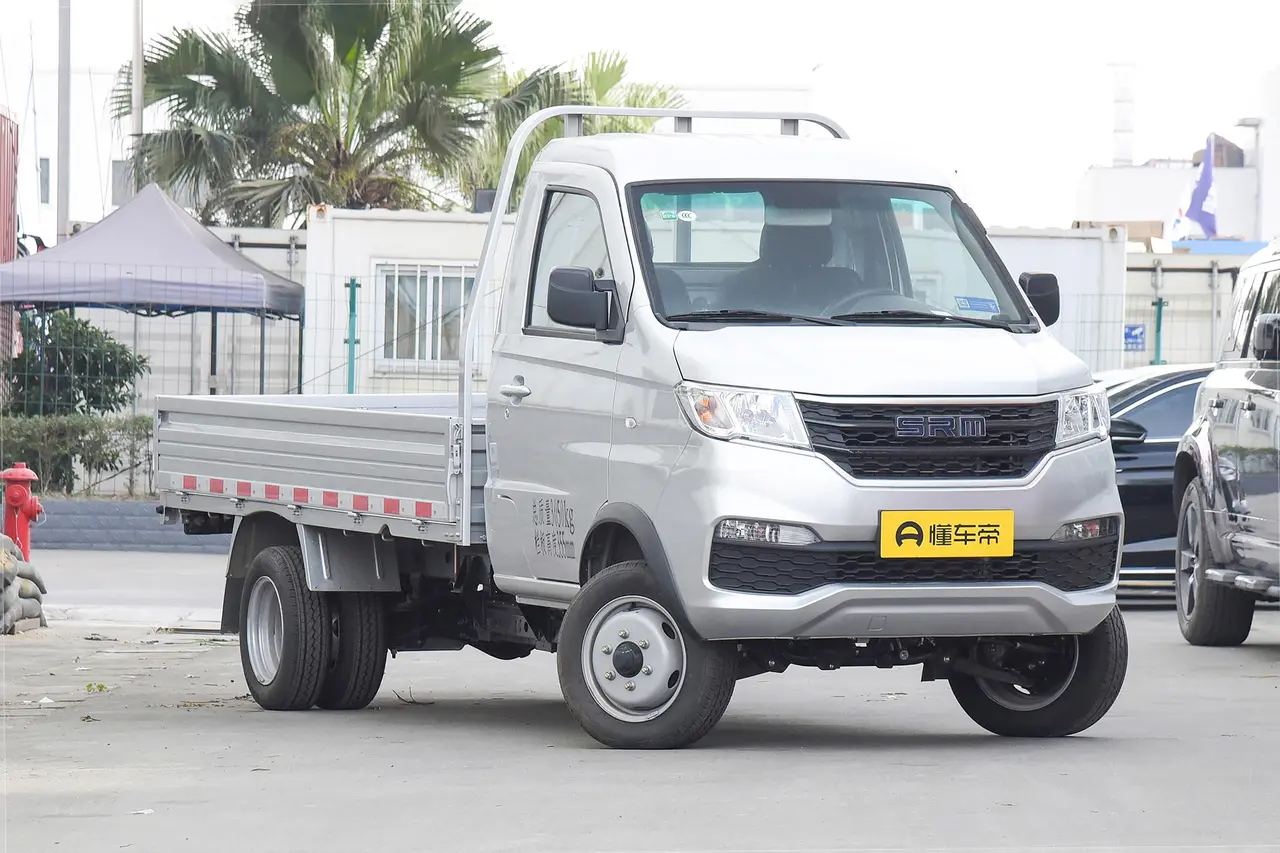 SRM Xinyuan T2S EV 2021