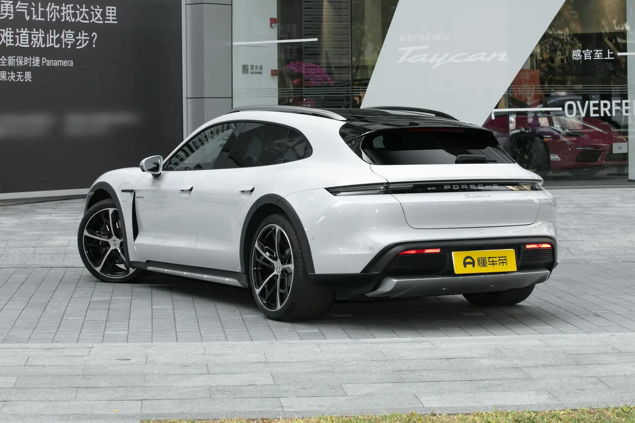 Porsche Taycan 2024