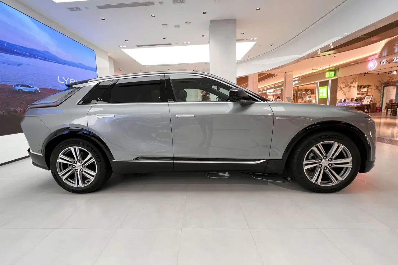 Cadillac Lyriq 2022