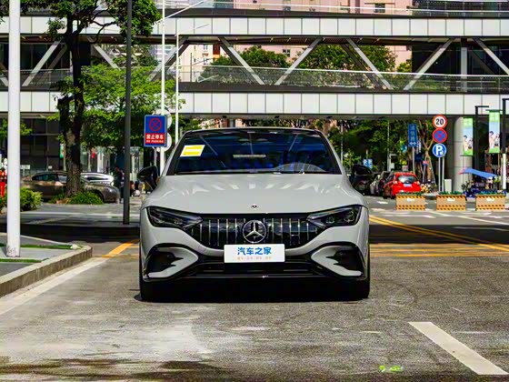 Mercedes EQE 2023