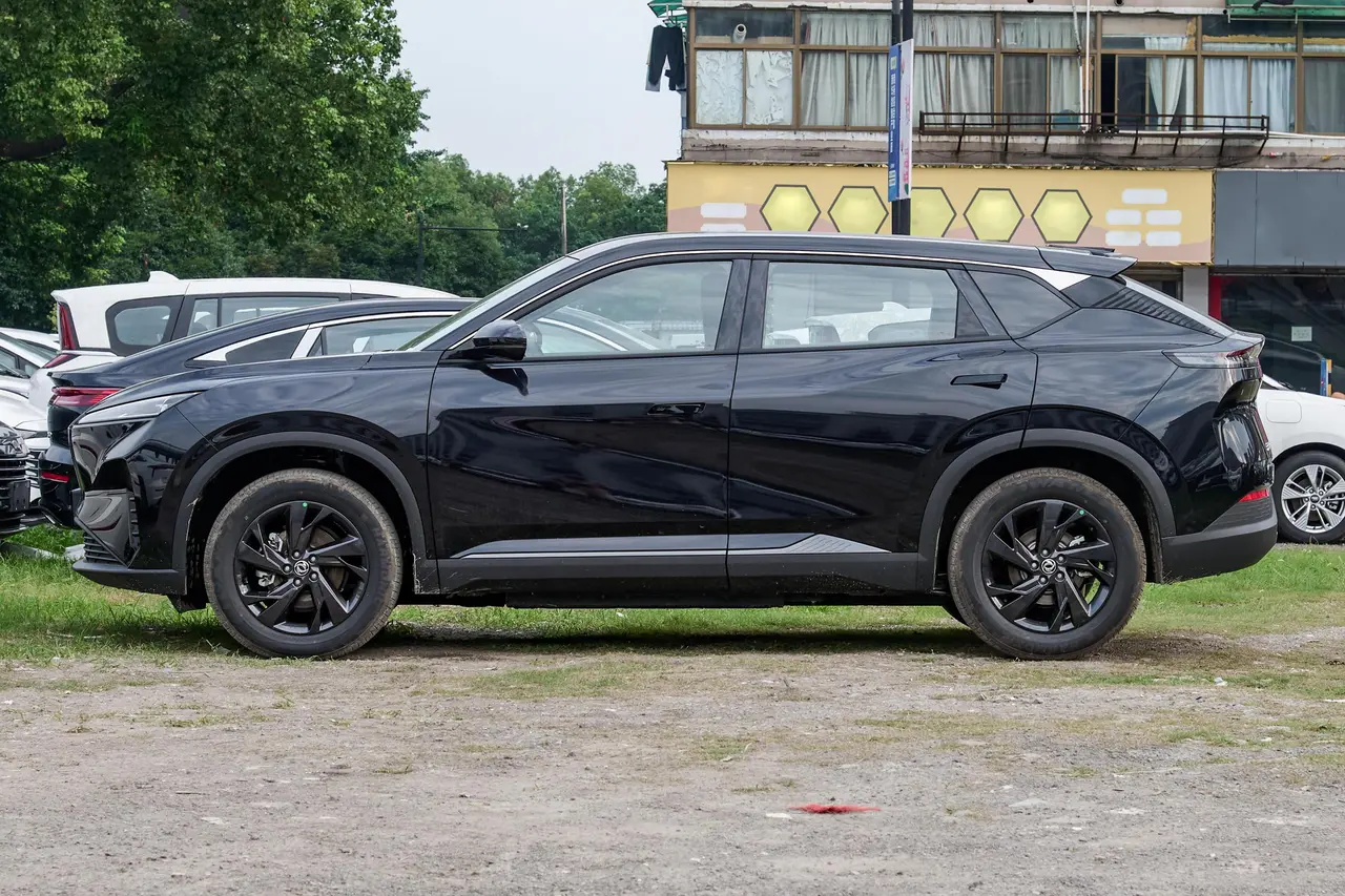 Dongfeng Aeolus Sky EV 2024